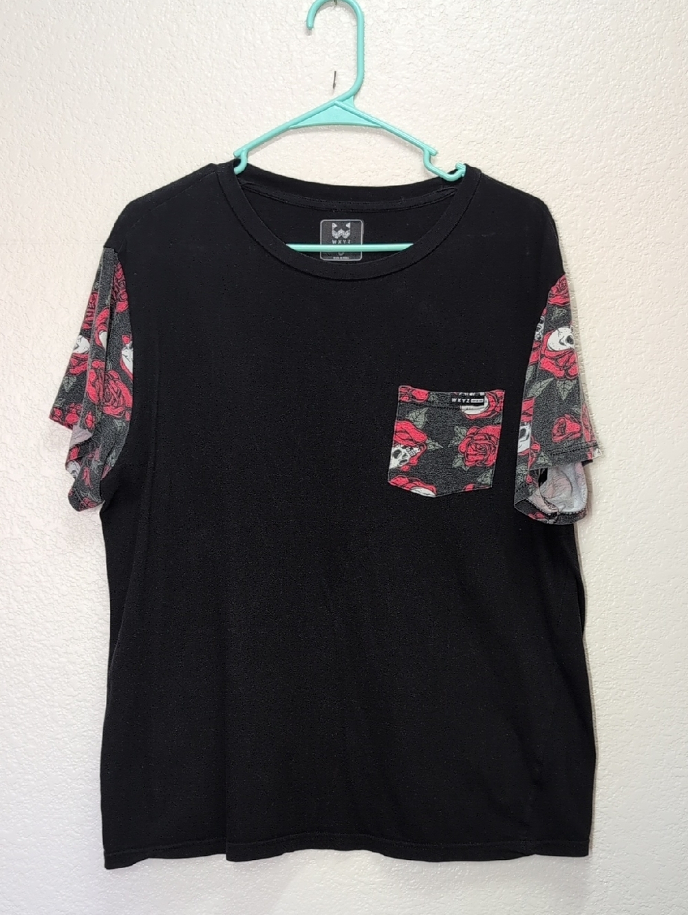 WXYZ | Mens | 💀Skull and Rose's🌹 Short Sleeve Shirt